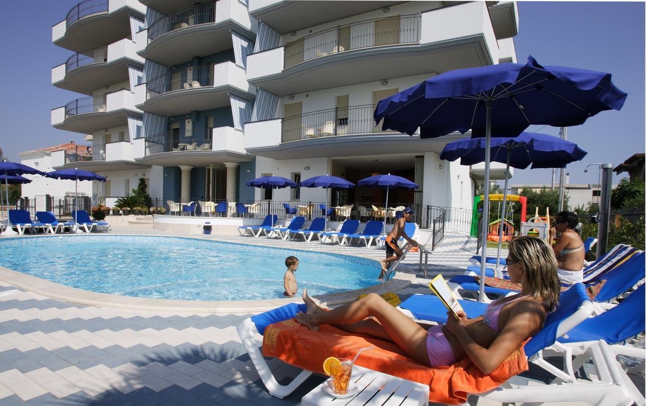 Residence Il Girasole 1 Alba Adriatica Extérieur photo