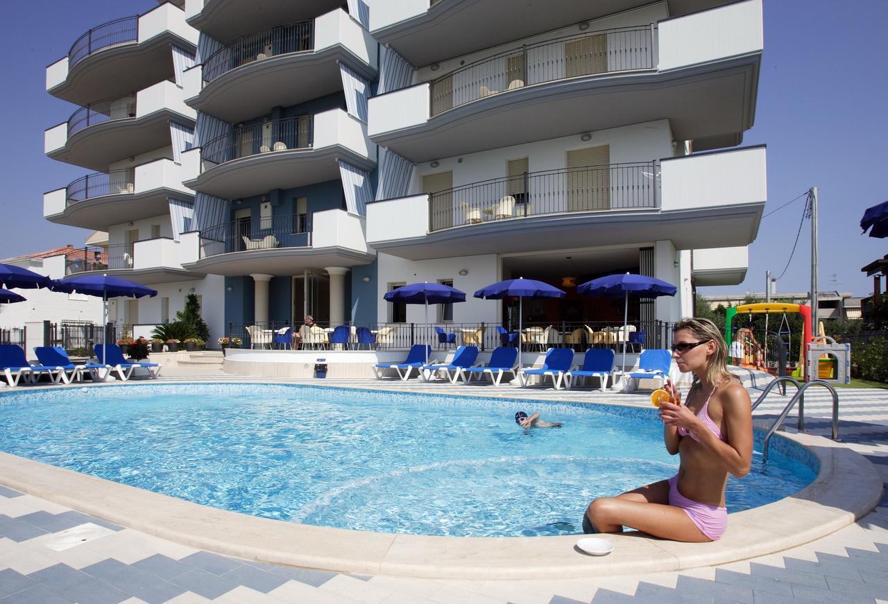 Residence Il Girasole 1 Alba Adriatica Extérieur photo