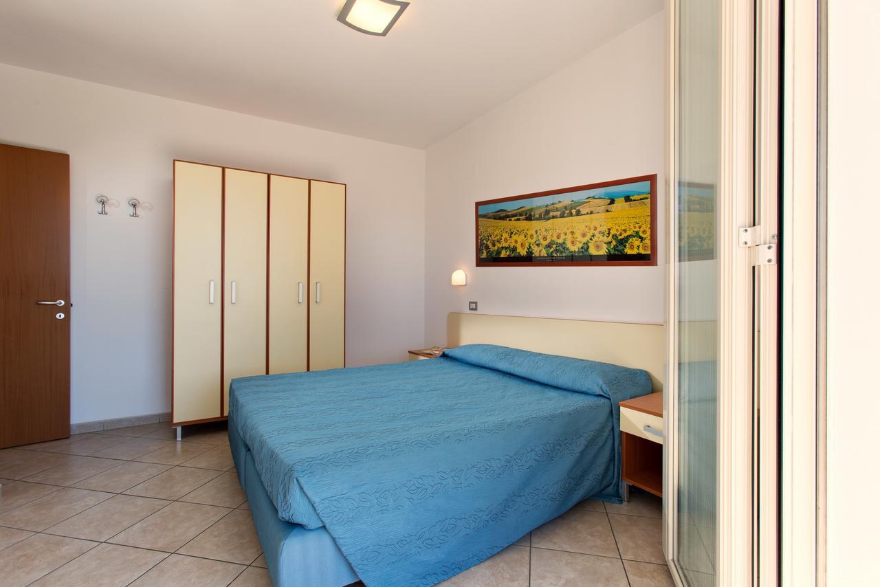 Residence Il Girasole 1 Alba Adriatica Extérieur photo